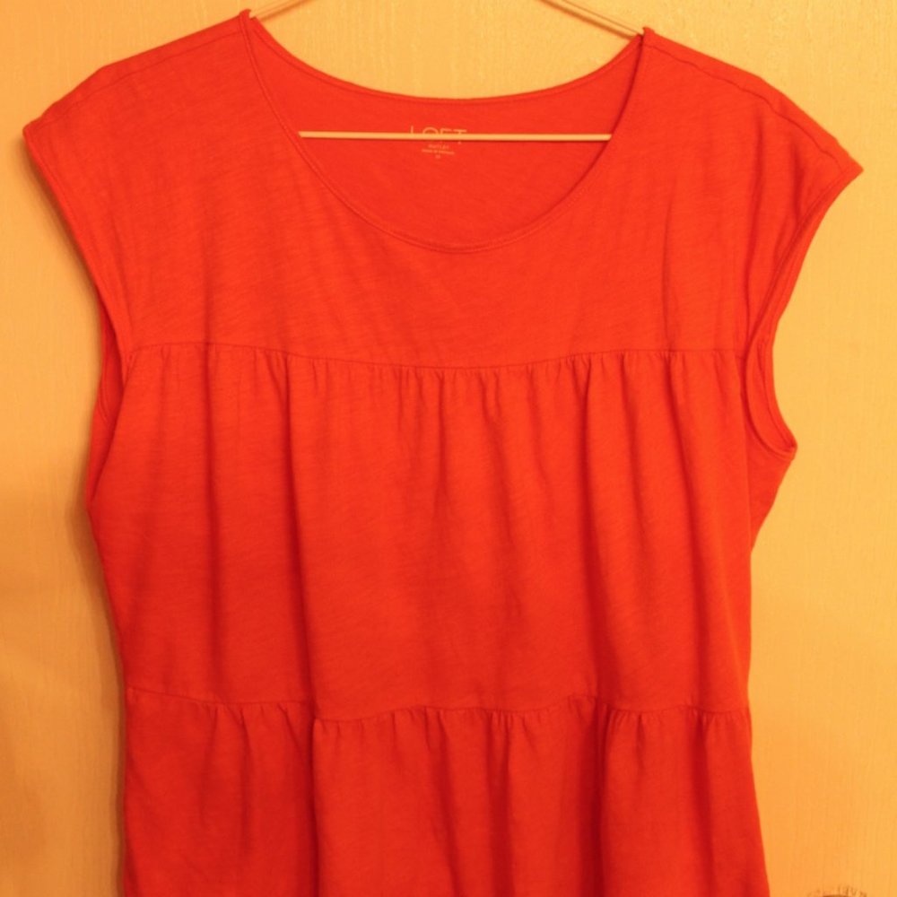 orange ruffle tee LOFT 100% cotton